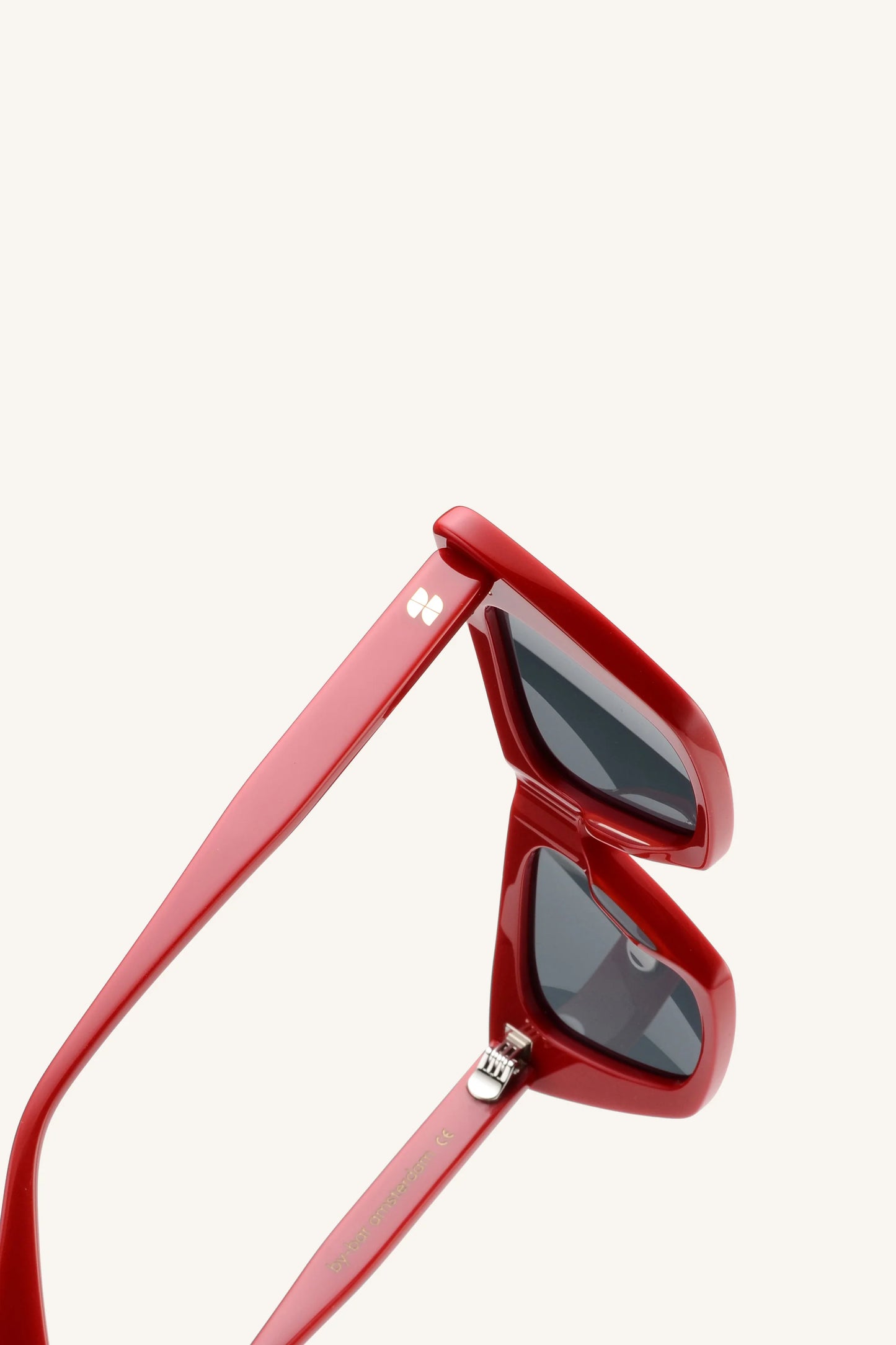 by-bar marley sunglasses scarlet detail