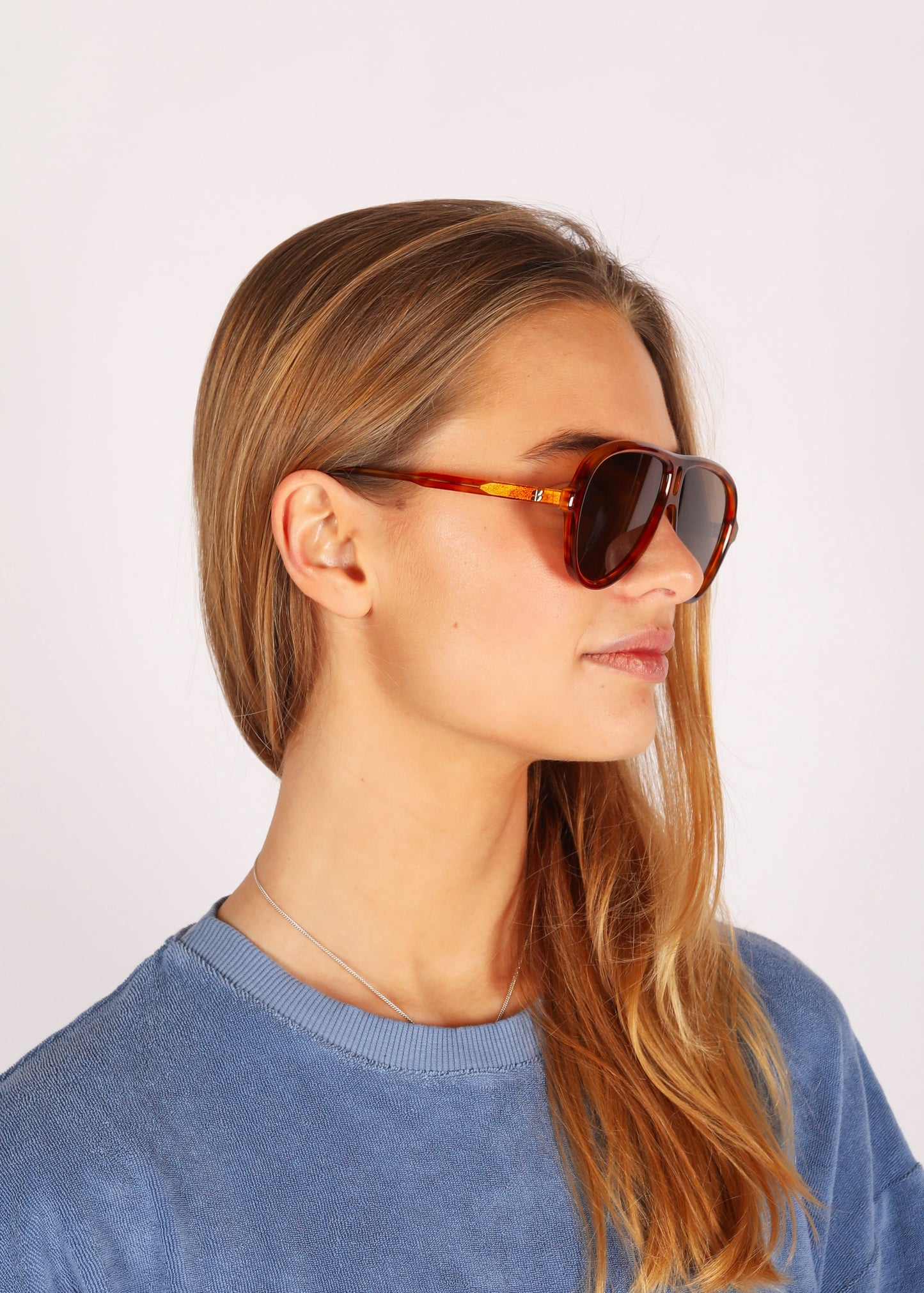 by-bar Steph sunglasses caramel side profile