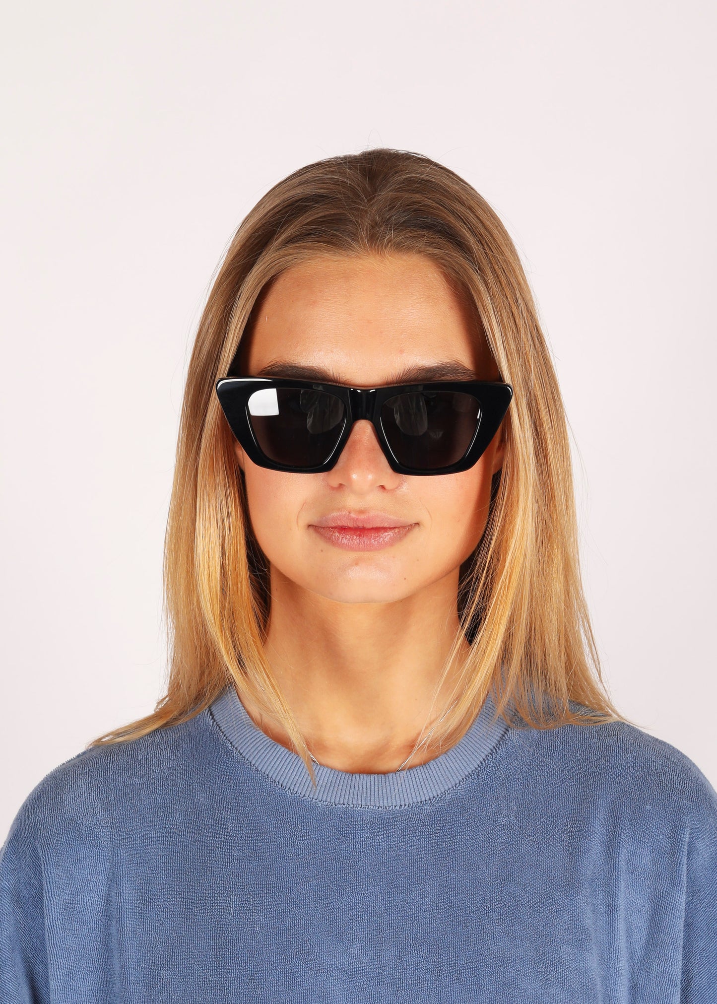 By-bar Marley sunglasses black profile