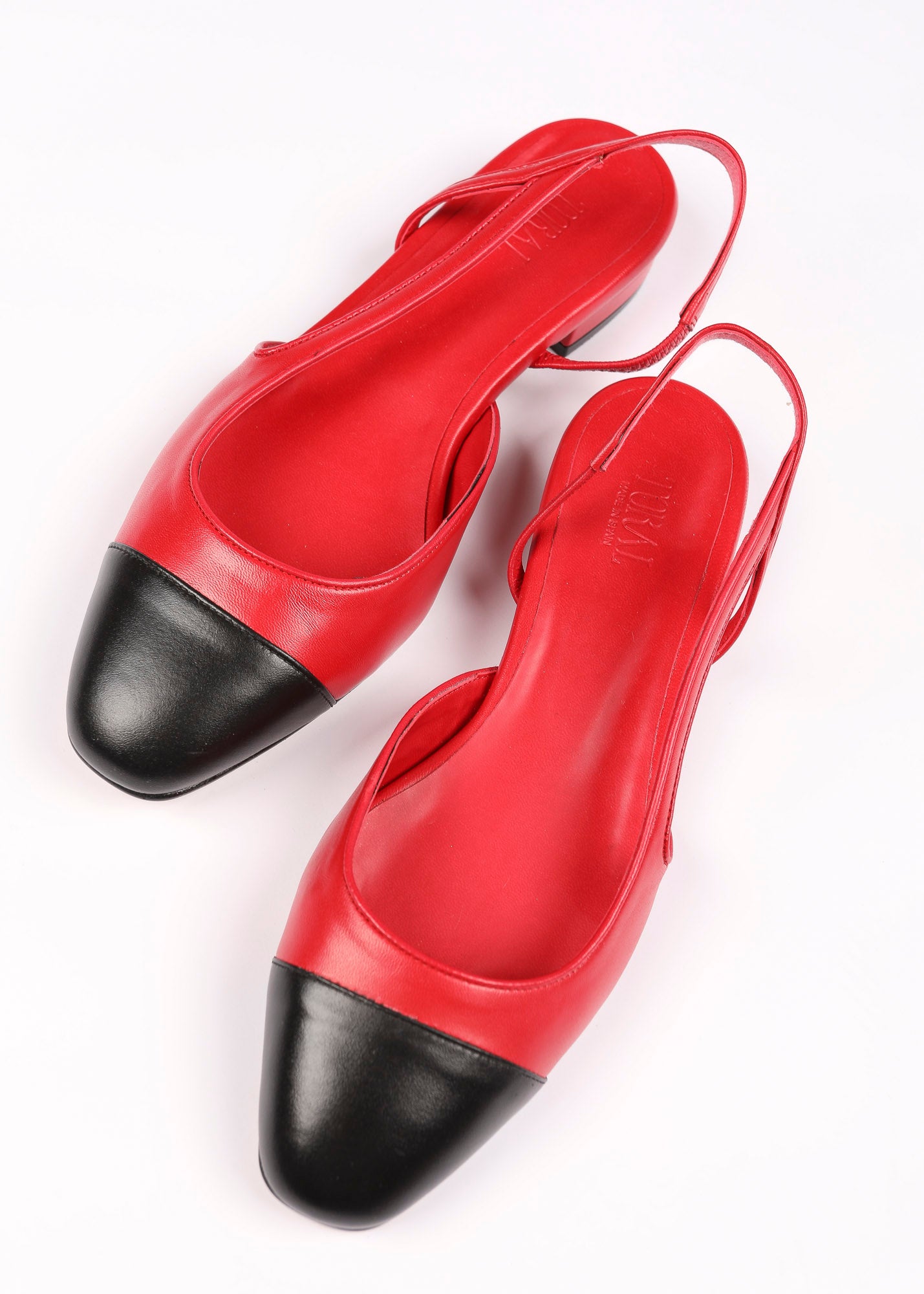 TORAL - Louisa black/red detail