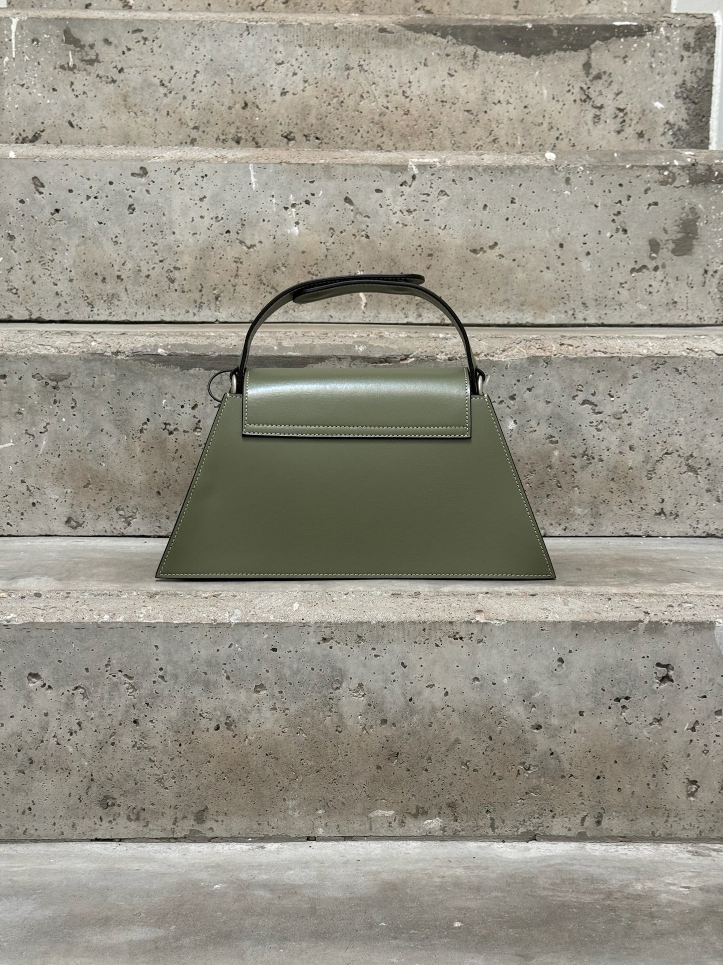 ZARINA ROUGE - HELENA KIWI