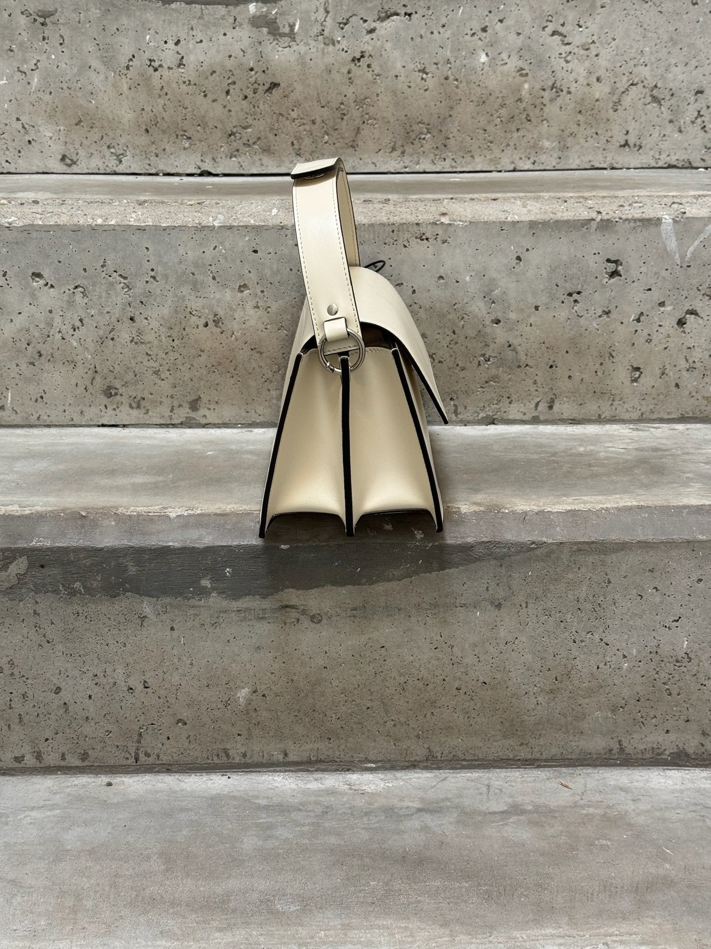 ZARINA ROUGE - LEO MARSHMELLOW