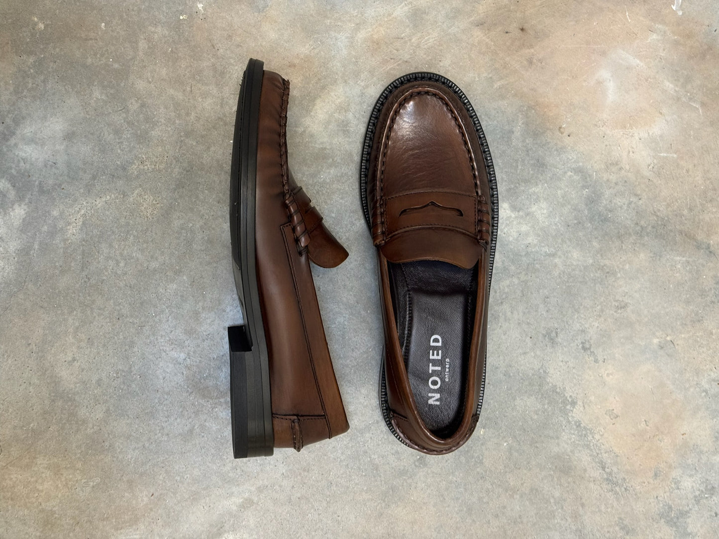 MOCCASIN BROWN
