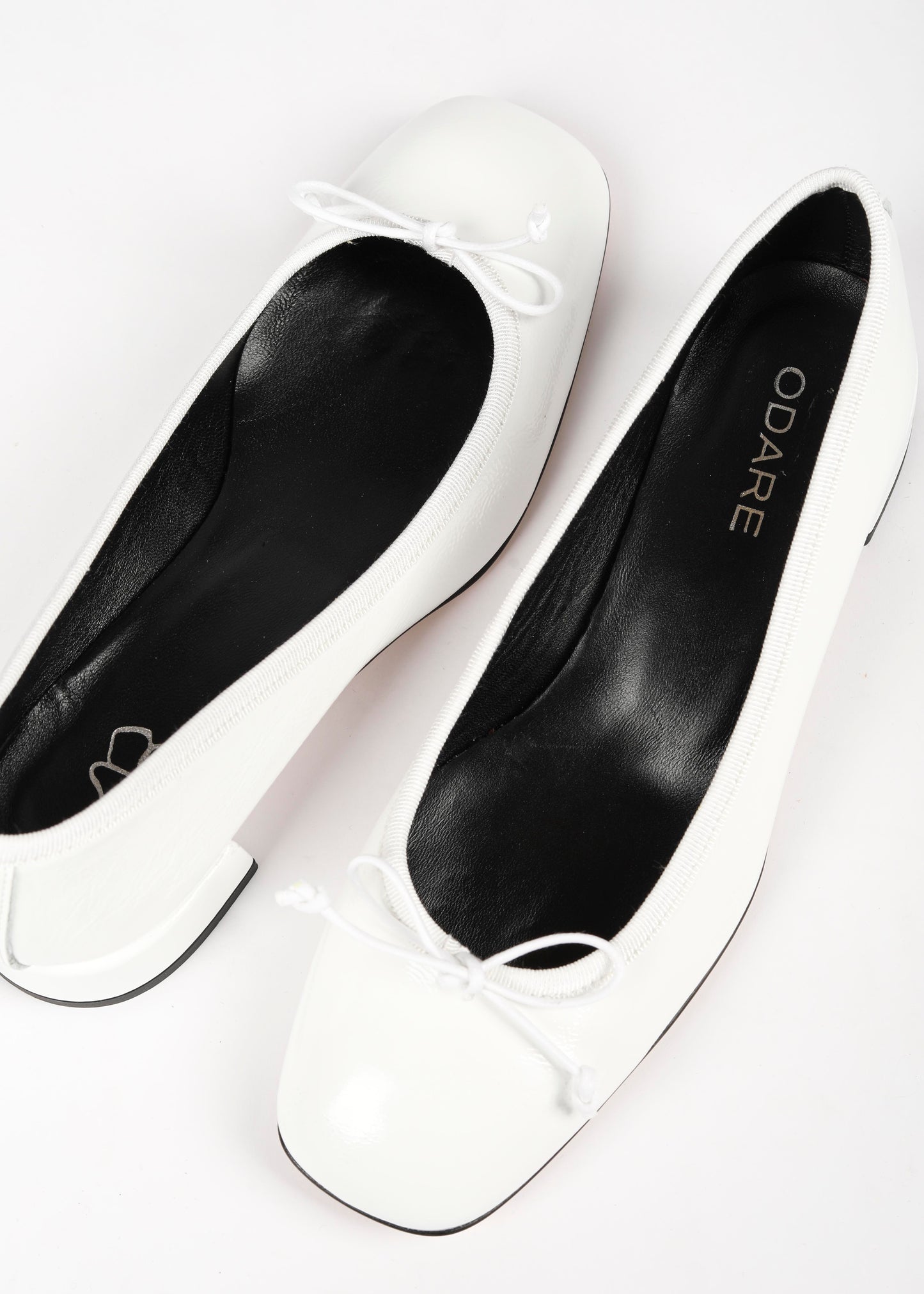 Odare andorra white detail