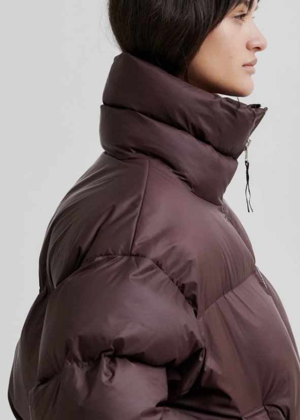 SECOND FEMALE - Riya plum puffer coat