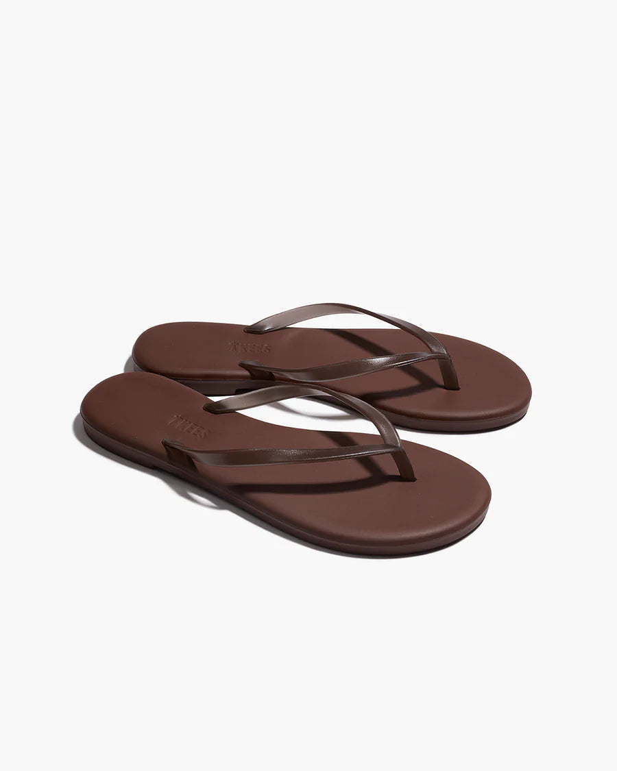 AQUA BROWN