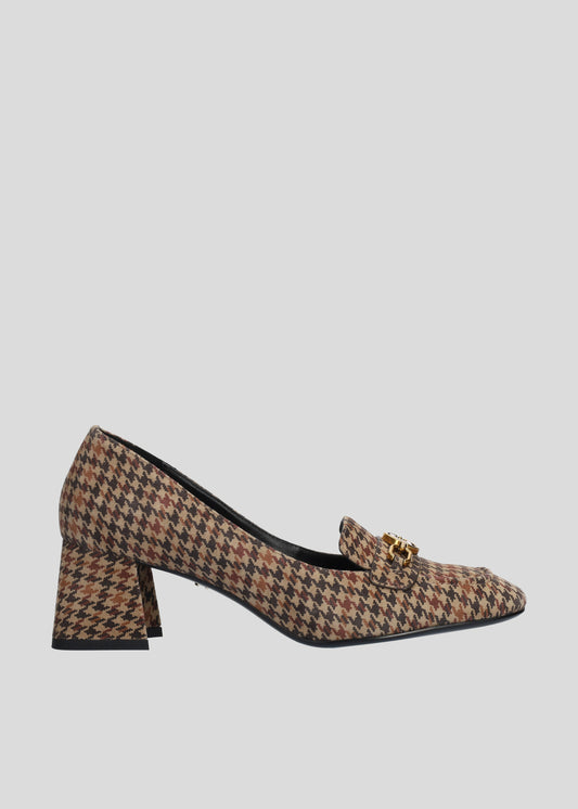 LOLA CRUZ - Moccasin heel with plaid pattern and gold detail. Heel height of 5.5 cm