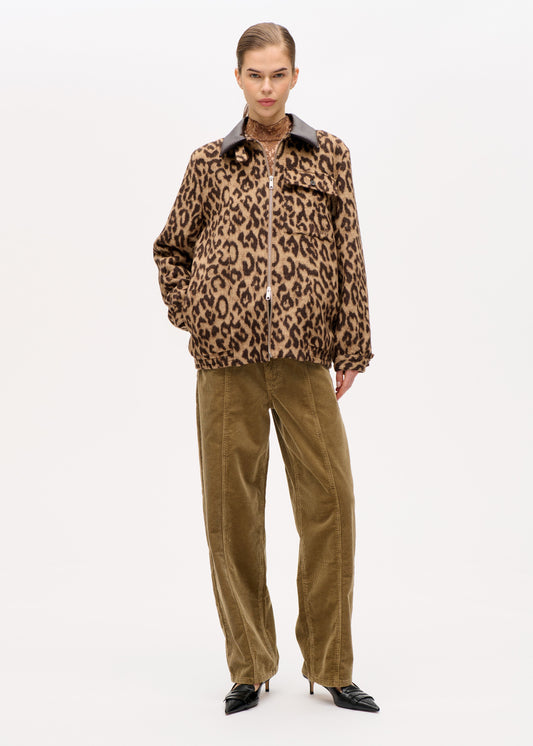 baum und pferdgarten - beline jacket leopard profile