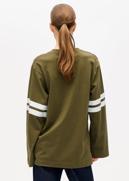 baum und pferdgarten - jeevana t-shirt ivy green back