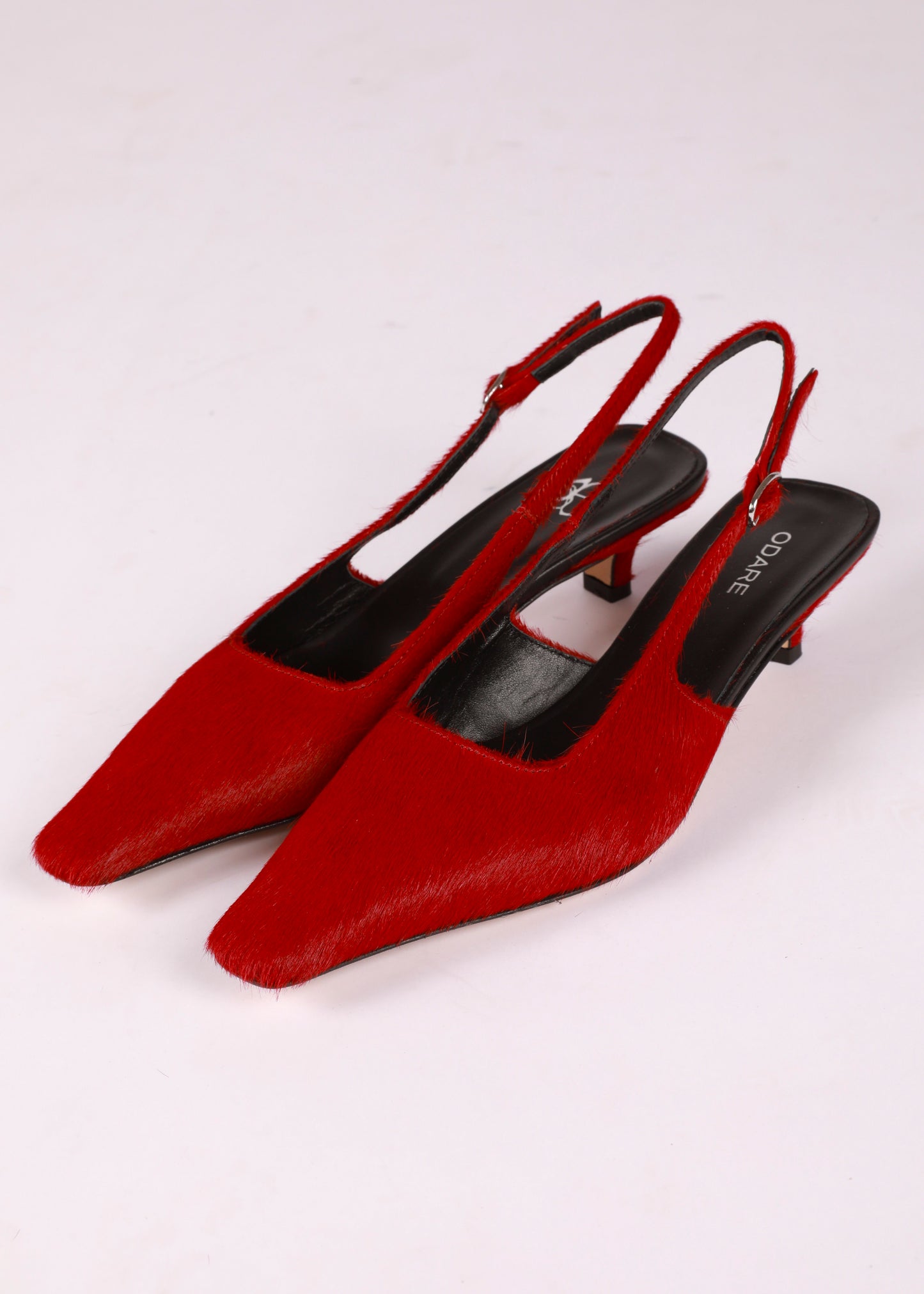 ANNA PELS RED
