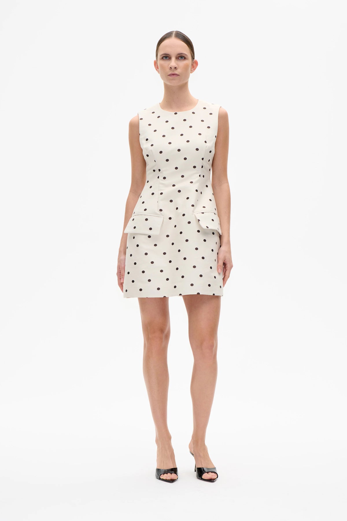 BAUM UND PFERGARTEN - AMAYAH DRESS SHORT CREME DOT