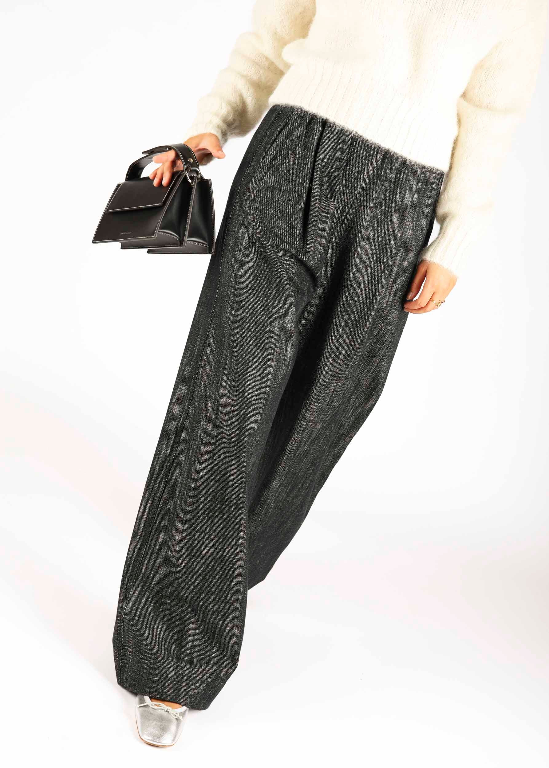 BY BAR - Benji Twill Pants in cotton quality with an elastic band and loose fit.