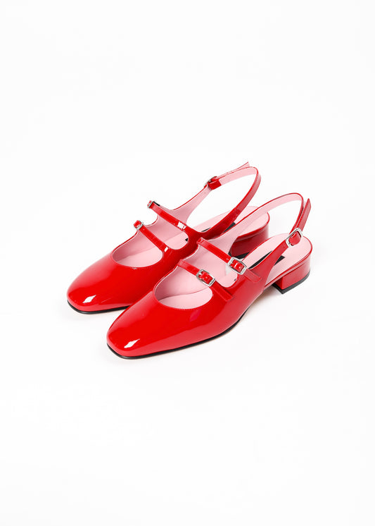 CAREL - Slingback red

Materials:

Patent leather
Leather sole
Leather lining