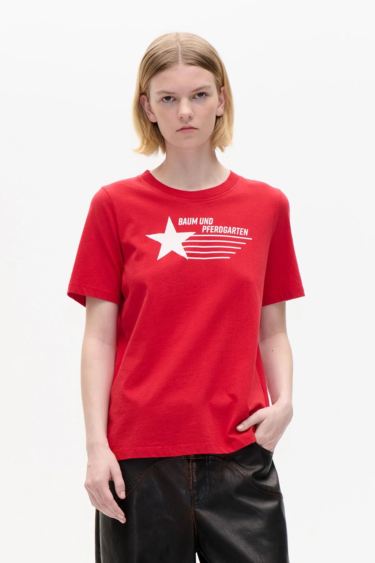 BAUM UND PFERDGARTEN - JAWO TSHIRT RED