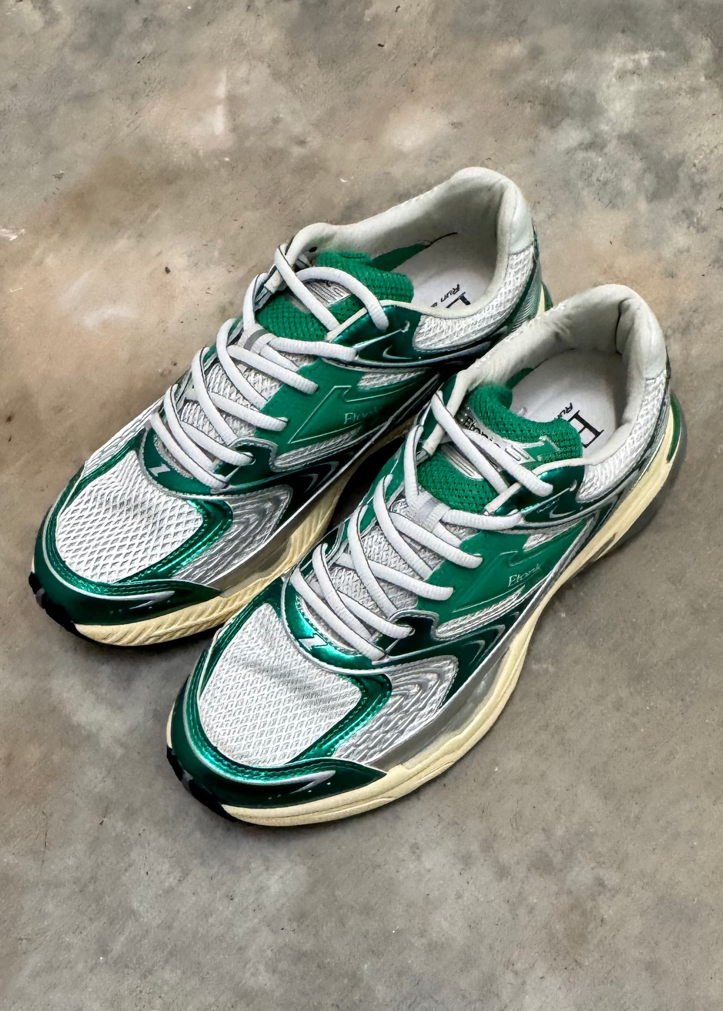 EVOLUTION METALLIC GREEN