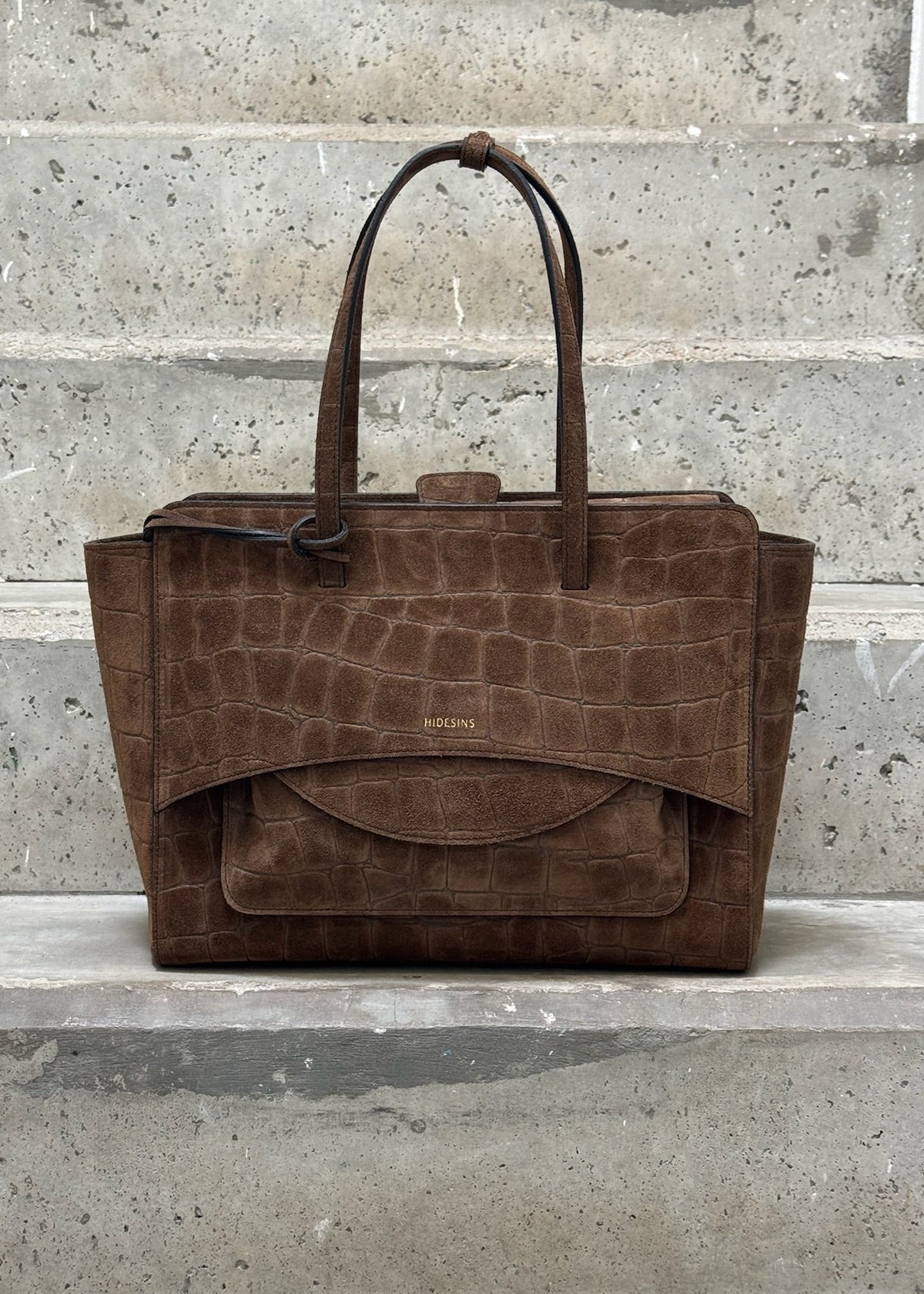HIDESINS - FLAP L SUEDE CHOCOLAT