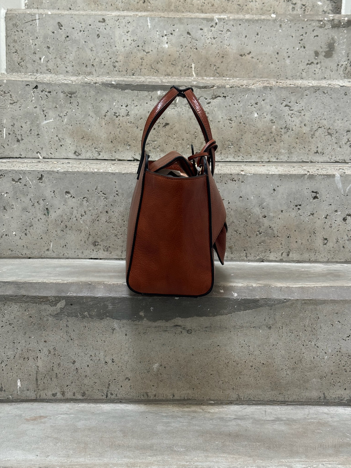 HIDESINS - FLAP M COGNAC
