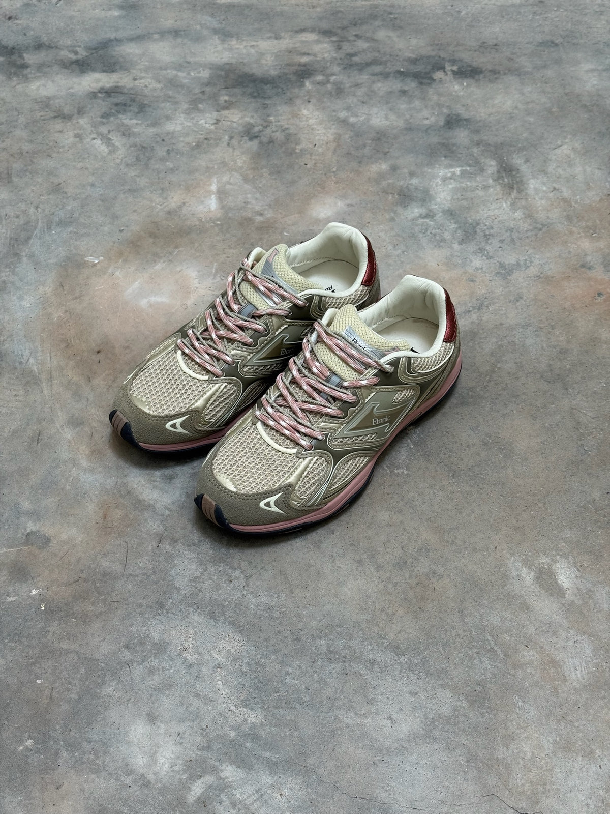 ETONIC - ELITE LOW EARTH
