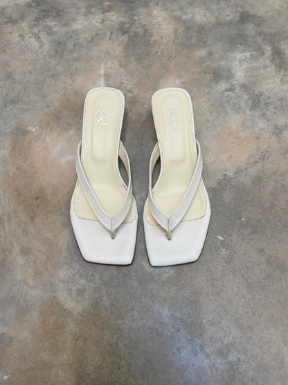 CORA SLIPPER HAKJE OFFWHITE