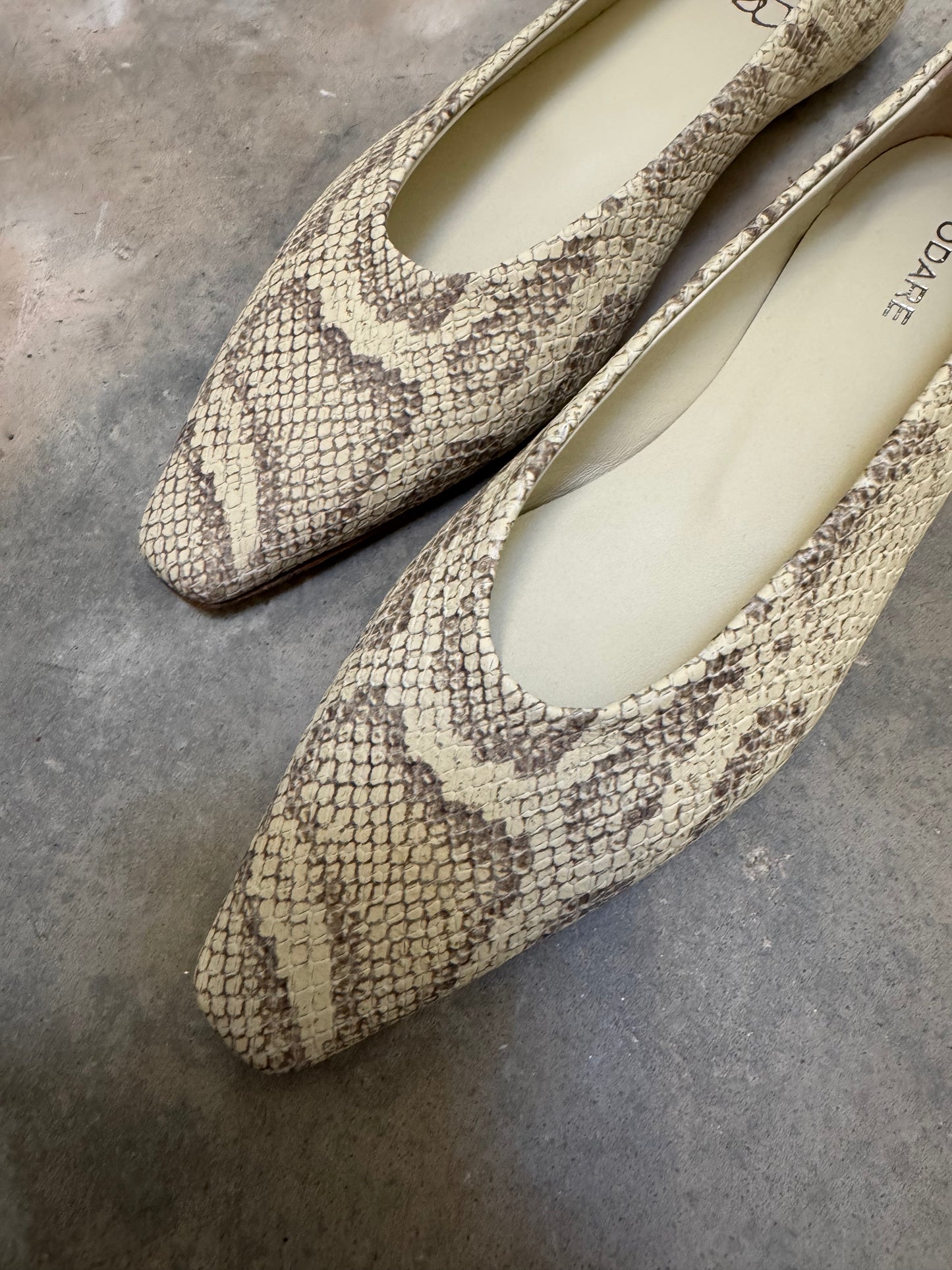 BILBAO BALLERINE SNAKE BEIGE