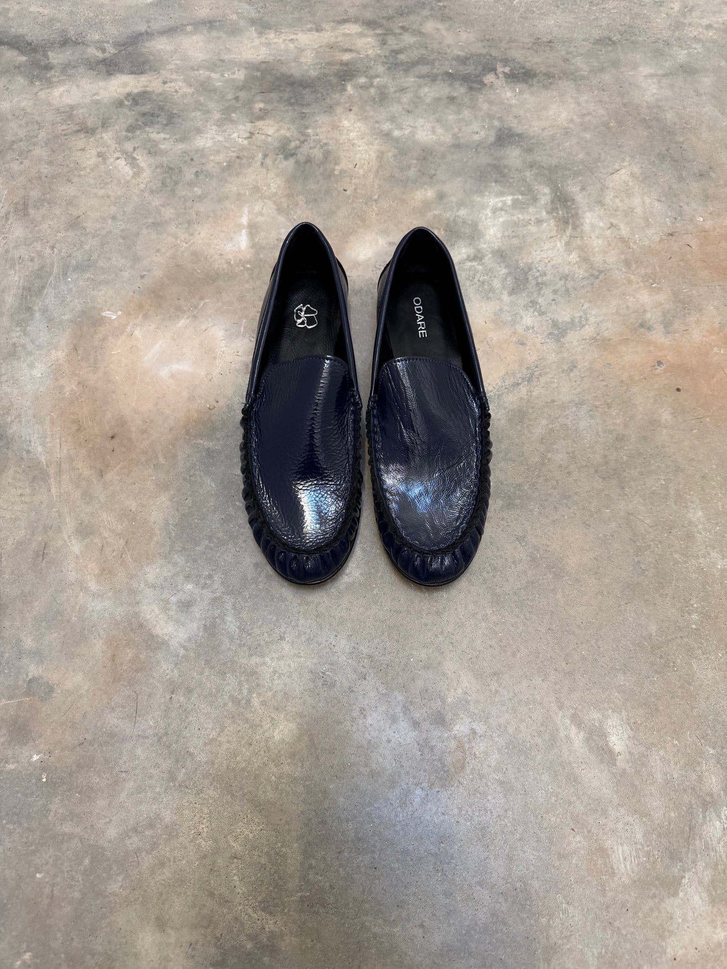 ELENA LOAFER VERNIS BLEU