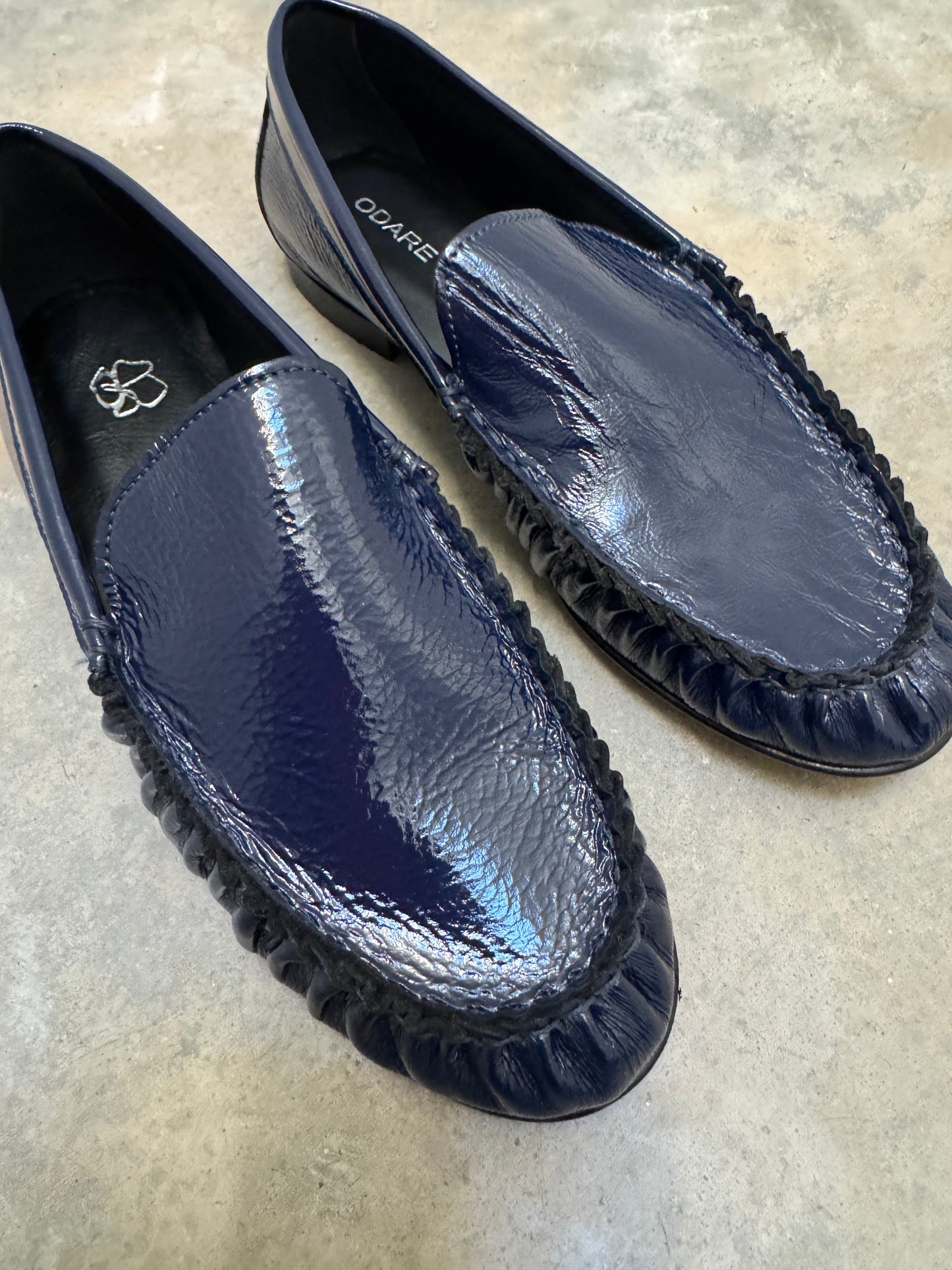 ELENA LOAFER VERNIS BLEU