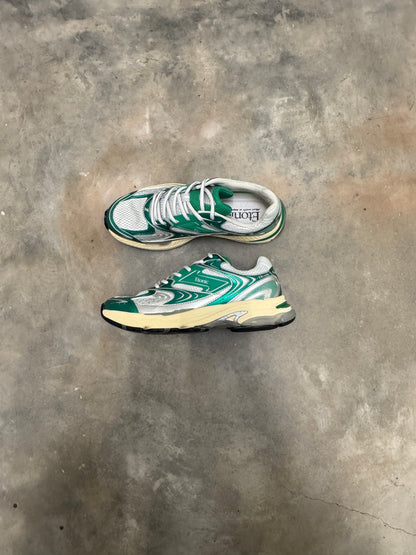 EVOLUTION METALLIC GREEN