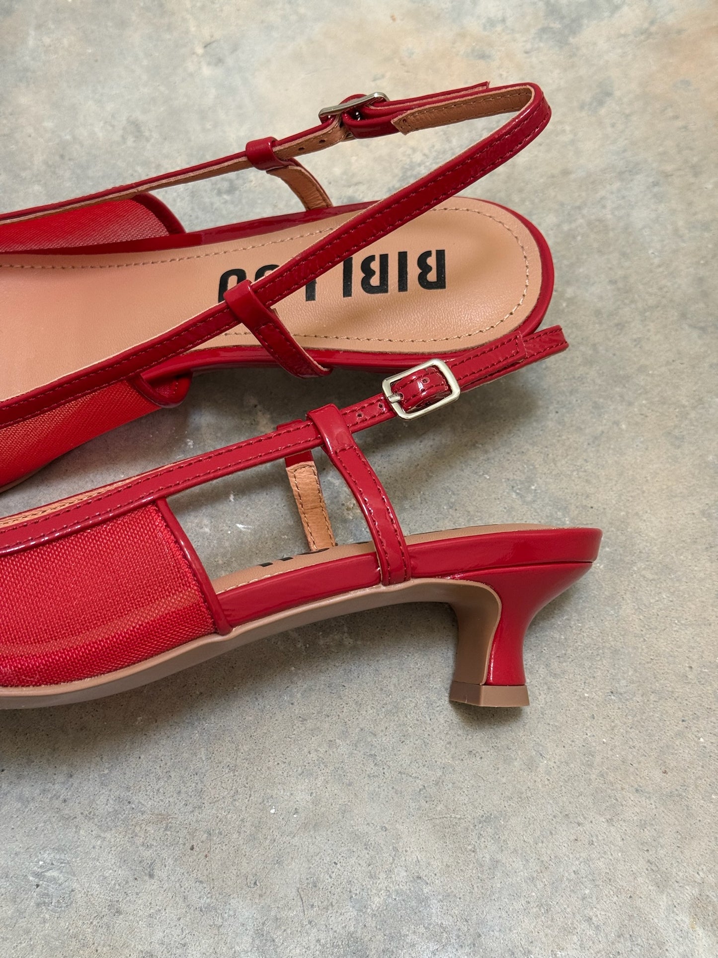 SLINGBACK BOUKLE ROUGE