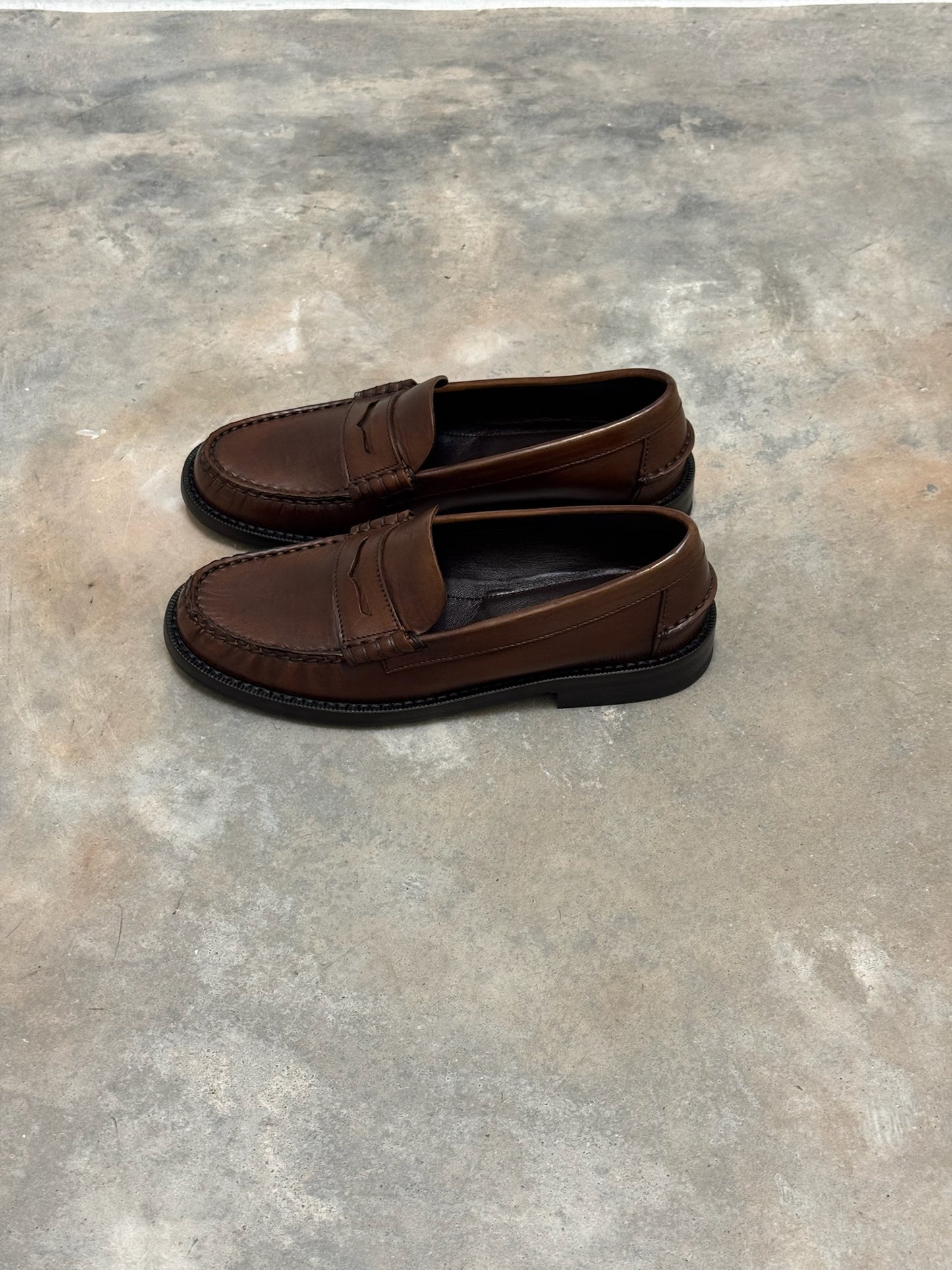 MOCCASIN BROWN