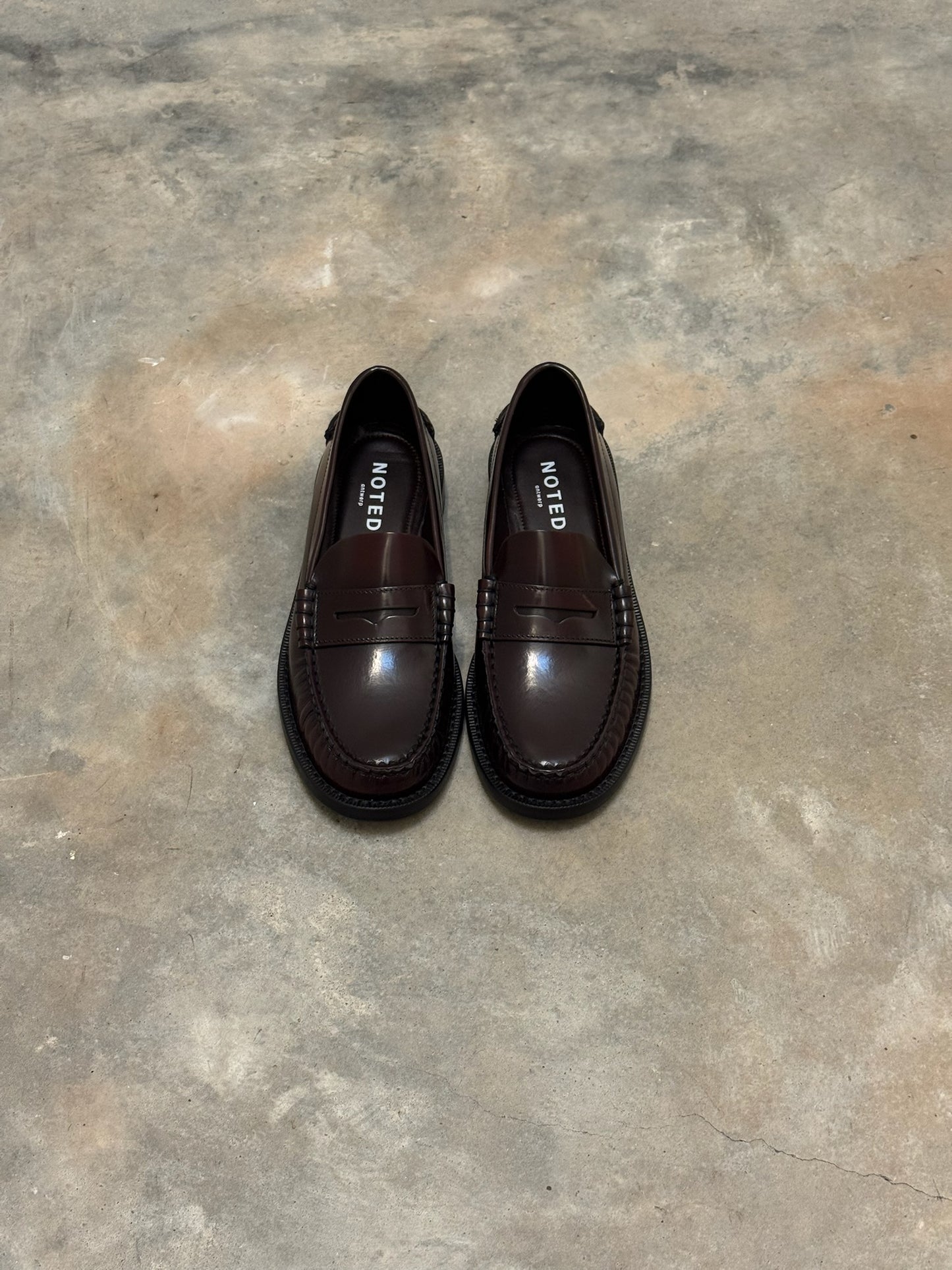 MOCCASIN BURGUNDY