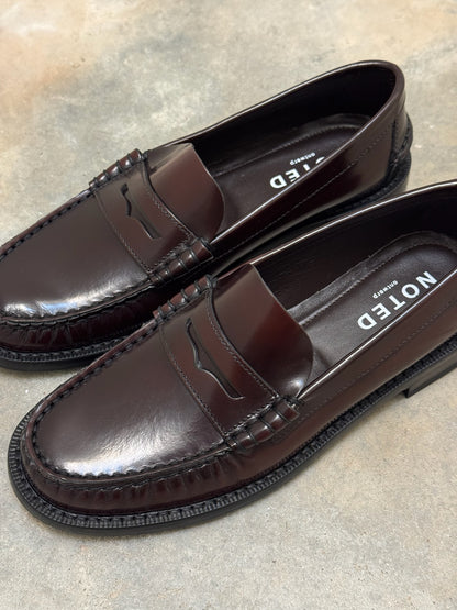MOCCASIN BURGUNDY