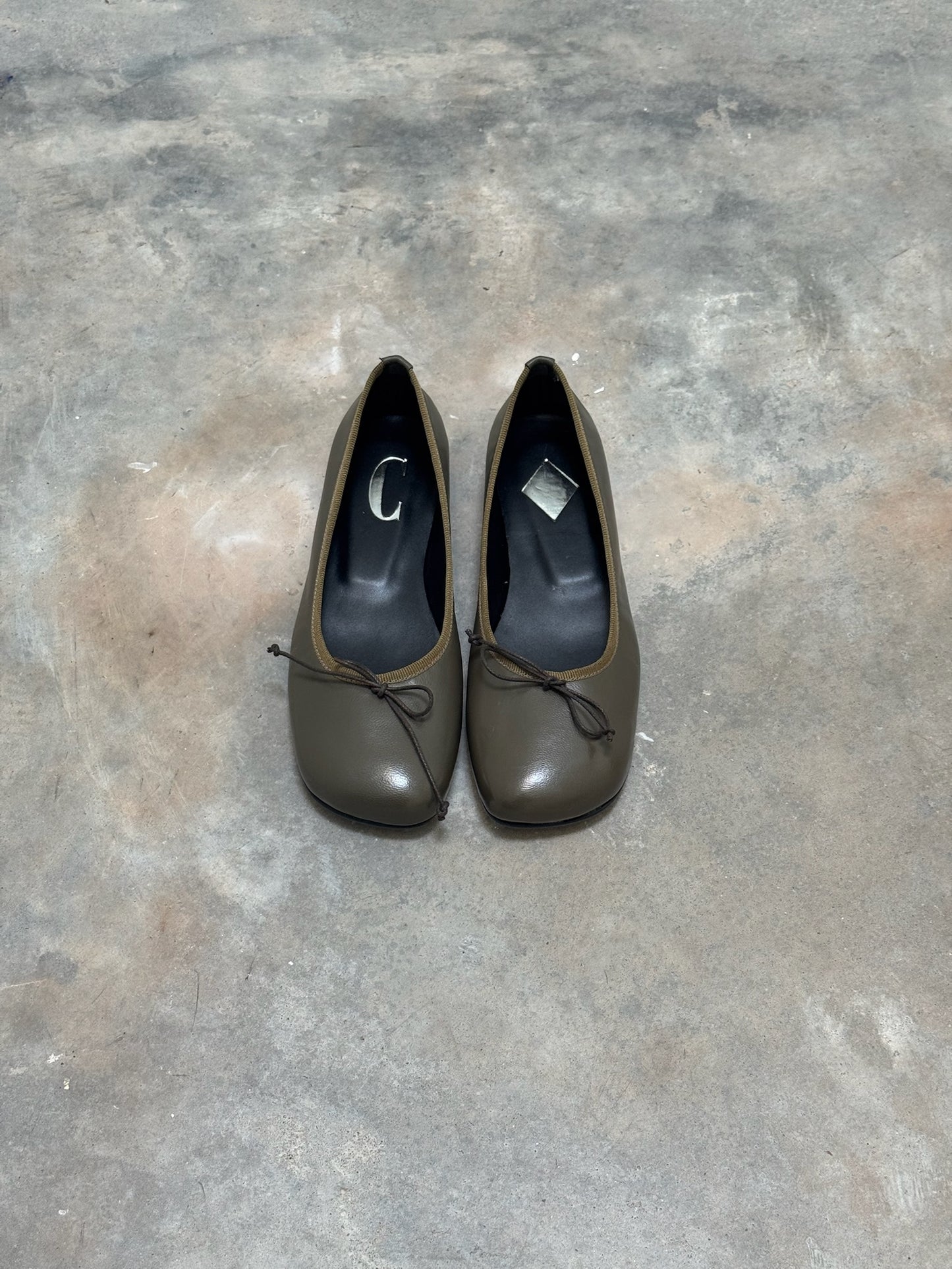 OLLY BALLERINE KHAKI