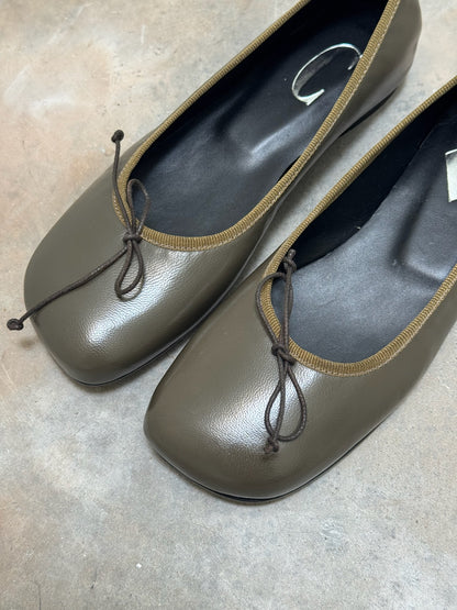 OLLY BALLERINE KHAKI