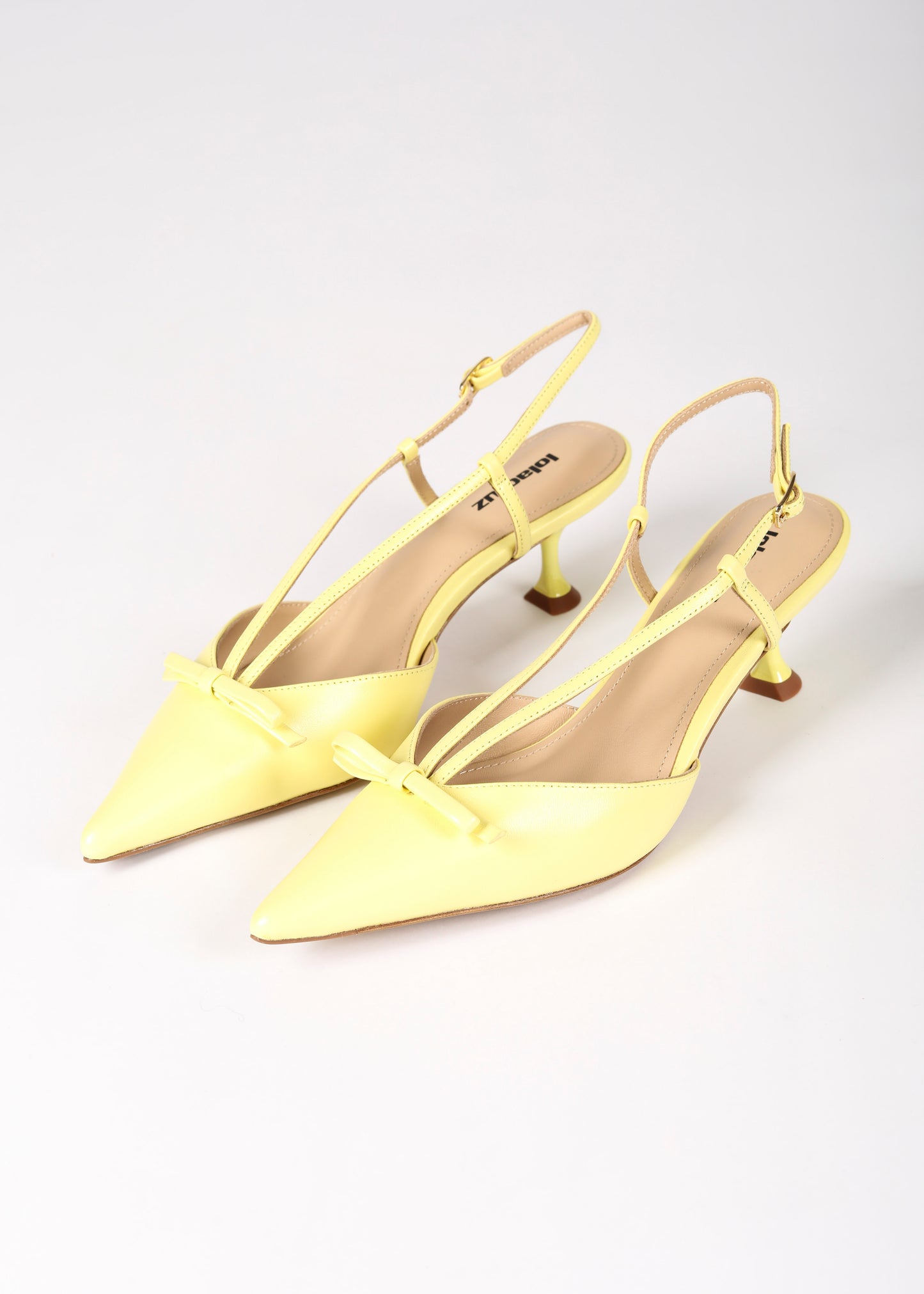 Lola Cruz satina heel yellow side