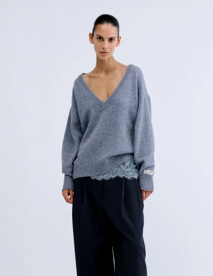 RACHEL PULL V GREY