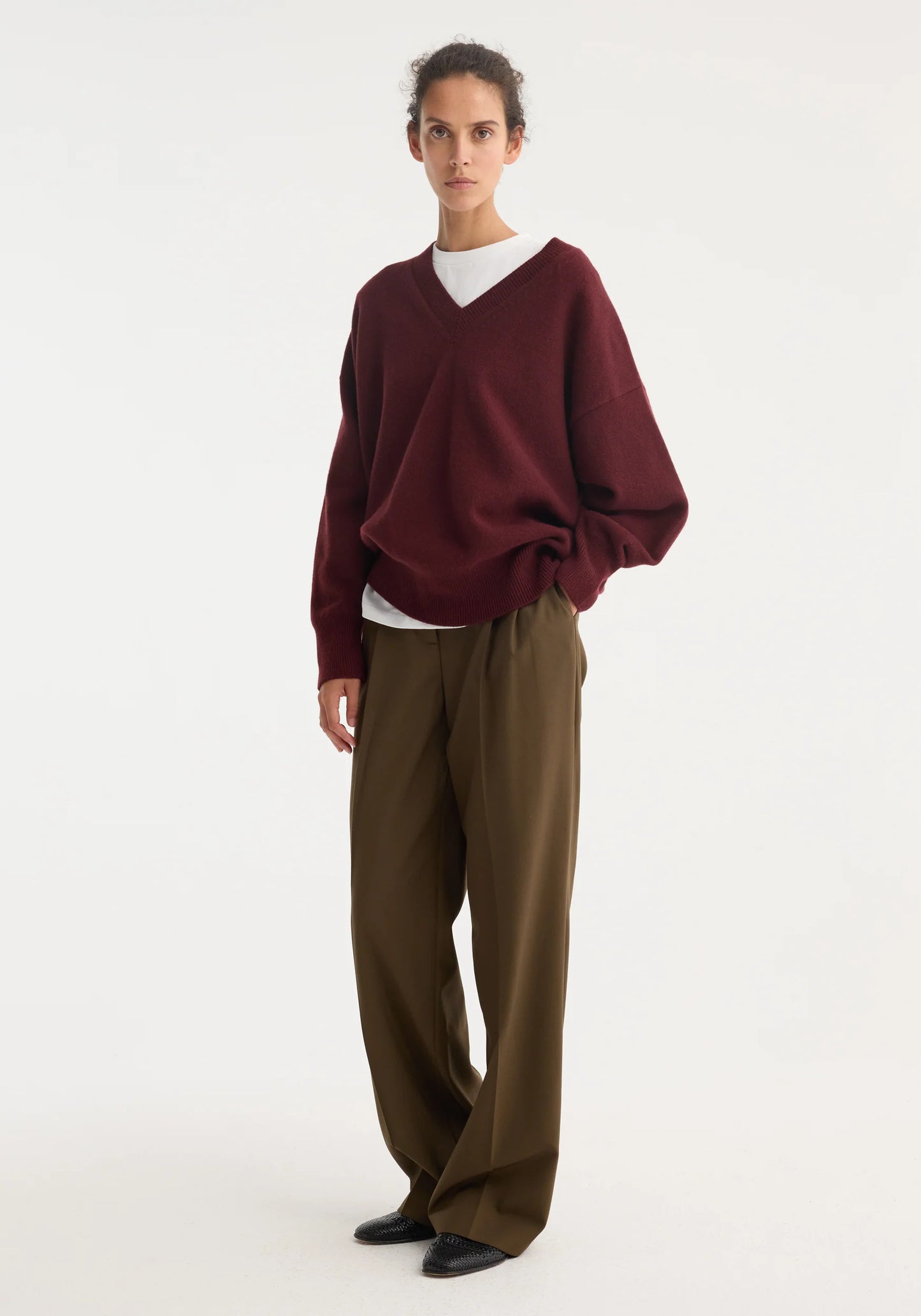 ROHE - PULL BURGUNDY V-NECK