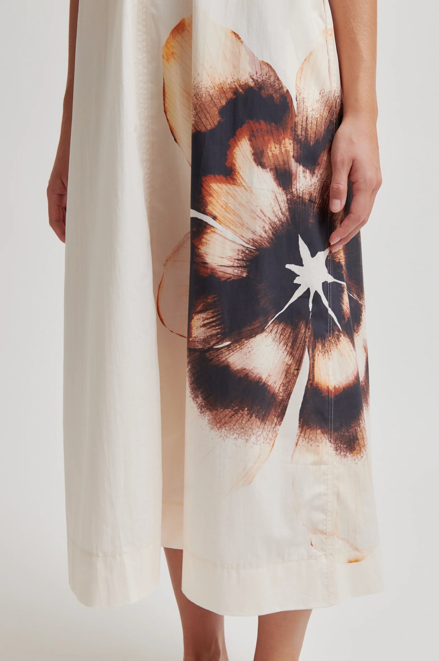 ADRIENNA MAXI DRESS ECRU PRINT