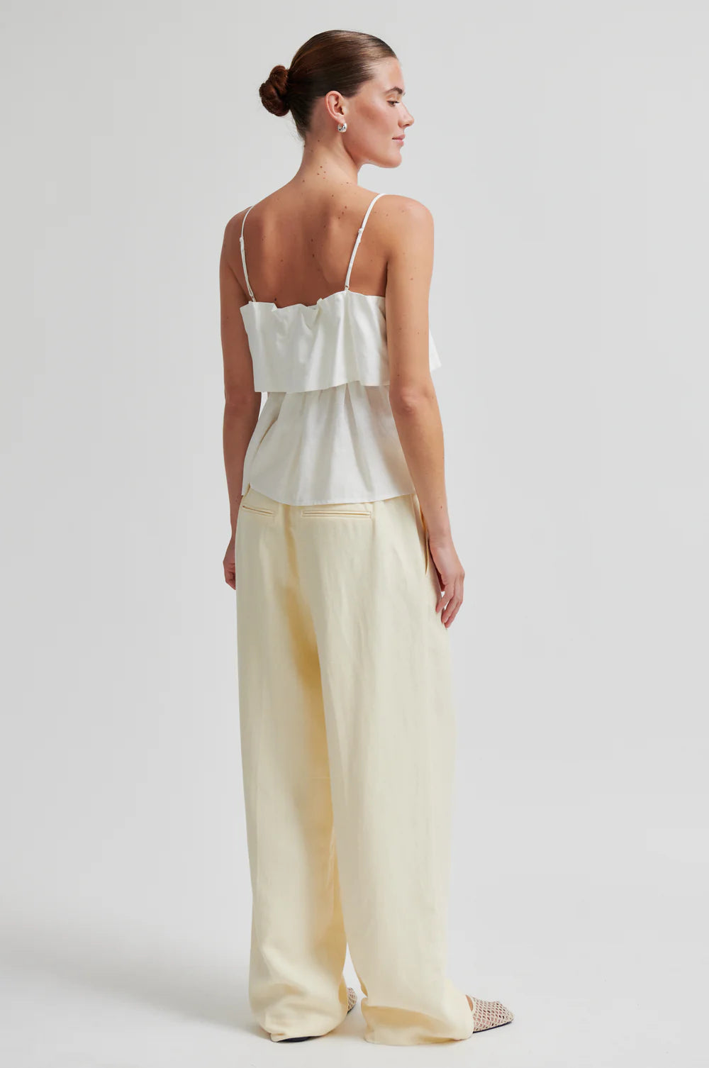 AIE TOP OFFSHOULDERS WHITE