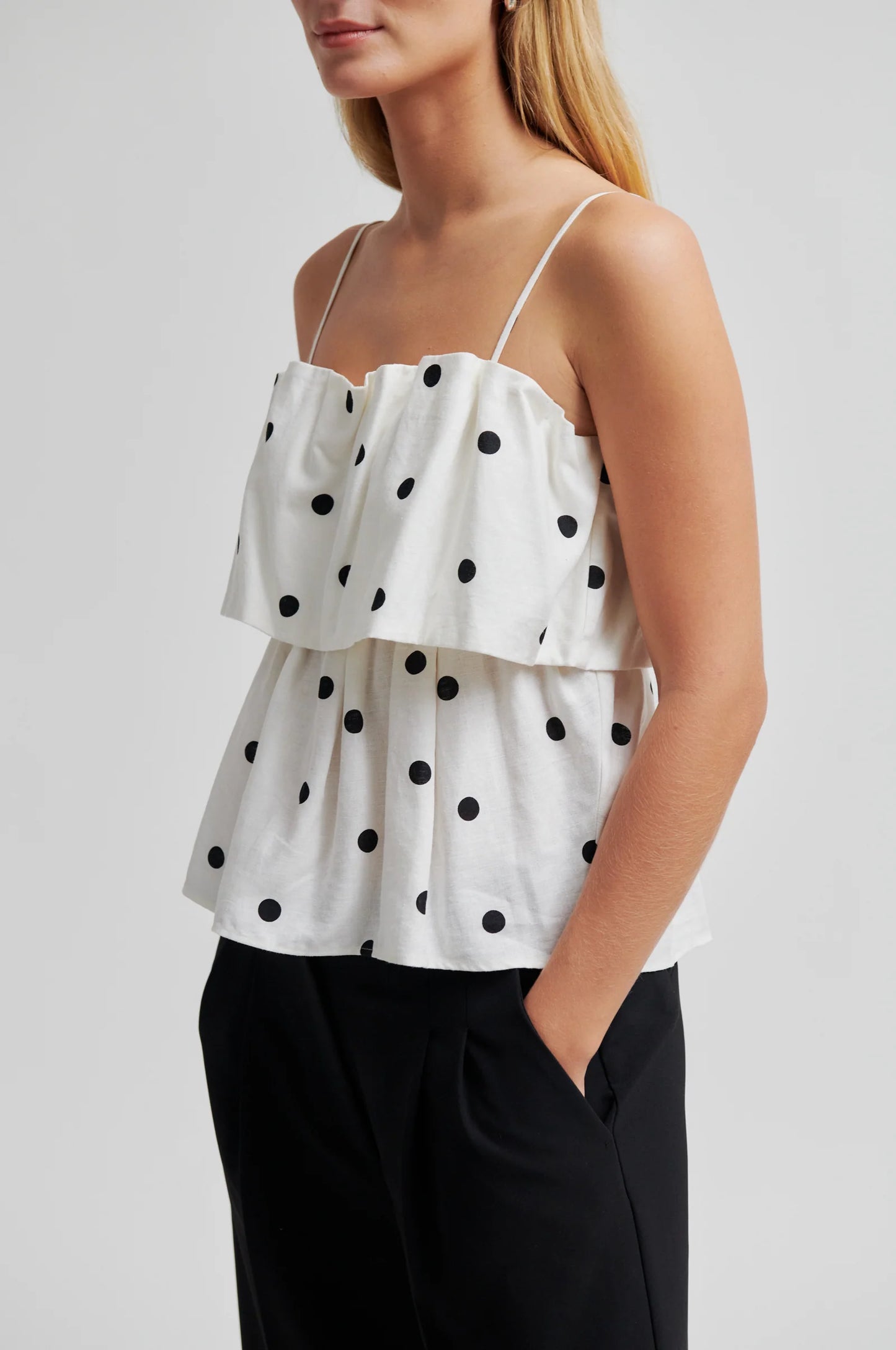 SALLY TOP OFFSHOULDER WHITE