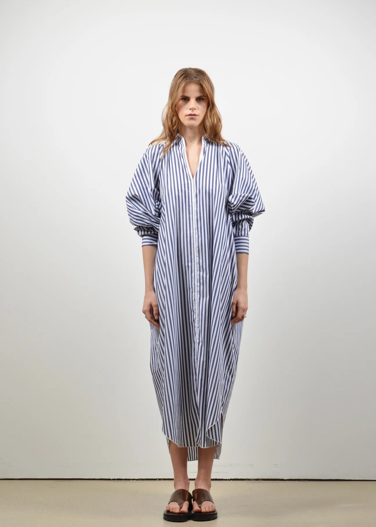 COLLECTORS CLUB - donnie dress pinstripe profile
