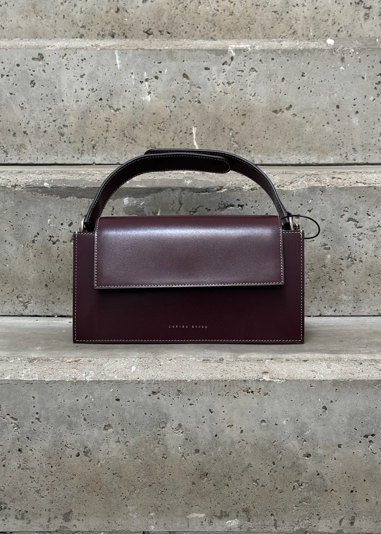 ZARINA ROUGE - LEO NUTELLA